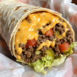 Nacho Kaas Rundvlees Wrap – Smeuïge Tex-Mex wrap met gekruid gehakt, romige kaassaus en knapperige groenten in 20 minuten klaar.