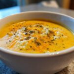 Cheddar Bloemkool en Geroosterde Knoflooksoep