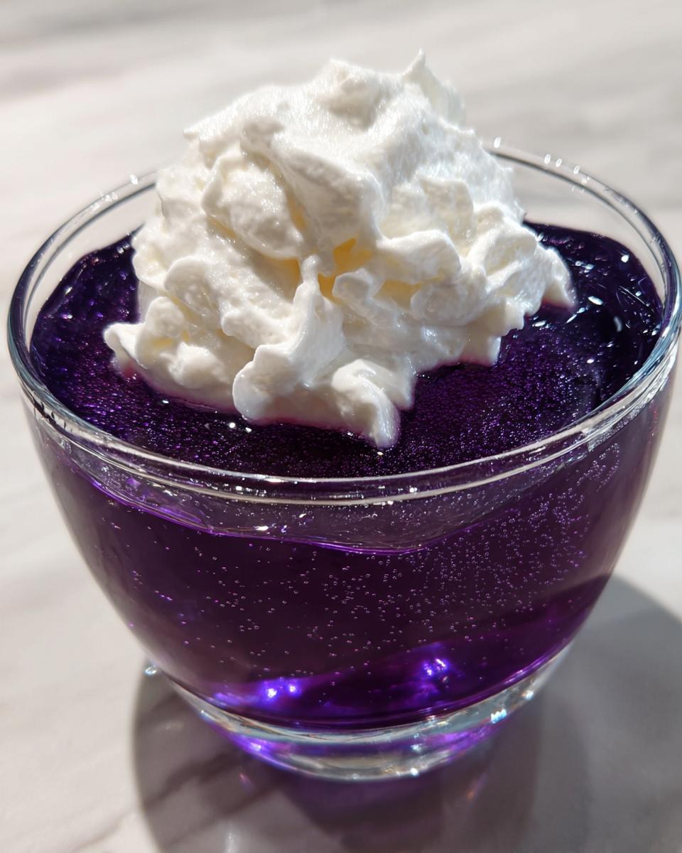 Blackberry Gelatin with Cream - detail 2
