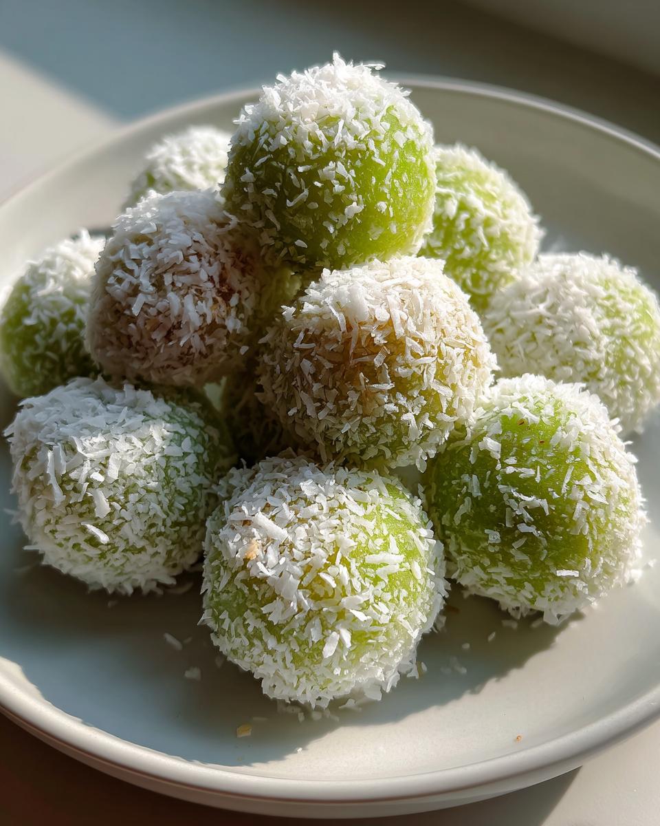 Coconut Mochi Balls (Klepon) - detail 4
