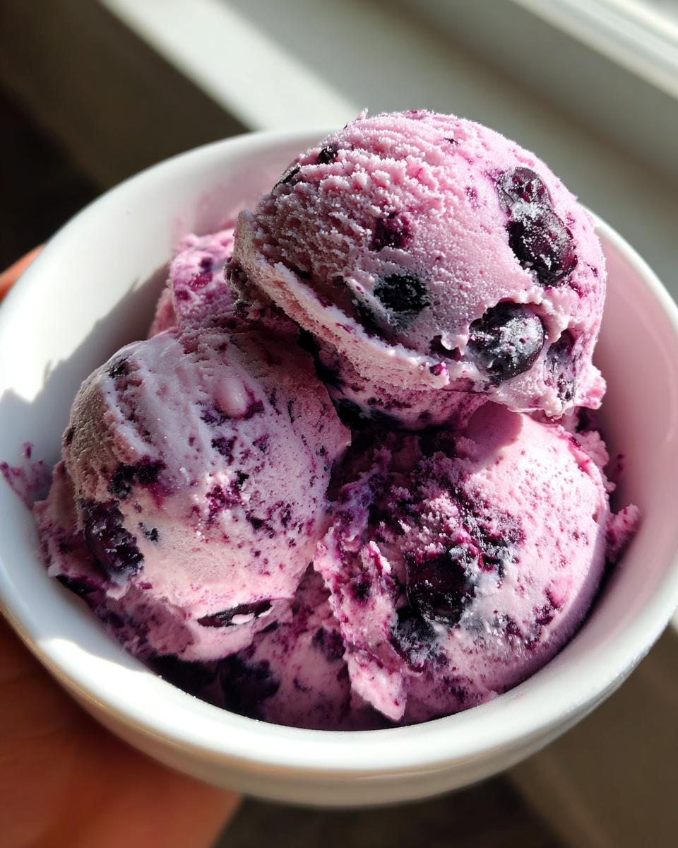 Delicious Blueberry Ice Cream - detail 2