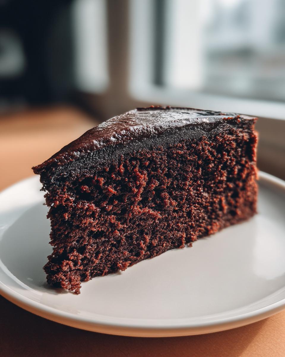 Simple Chocolate Cake - detail 4
